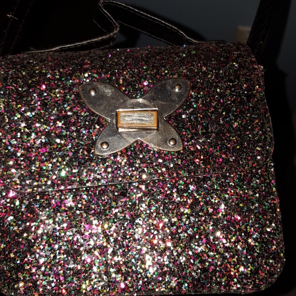 Purse - Picture 2 of 3